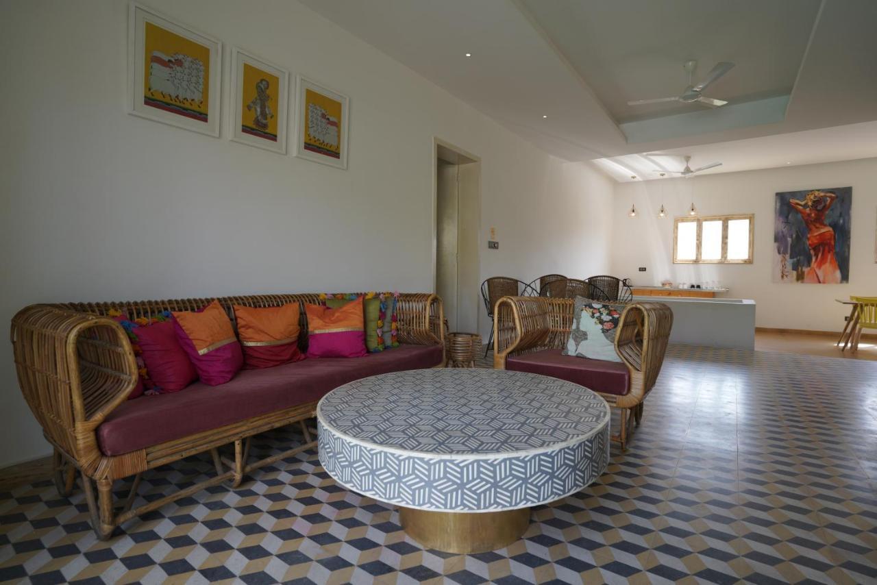 Parijat Private Pool Villa 1, 2 And 3 Bhk 우다이푸르 외부 사진