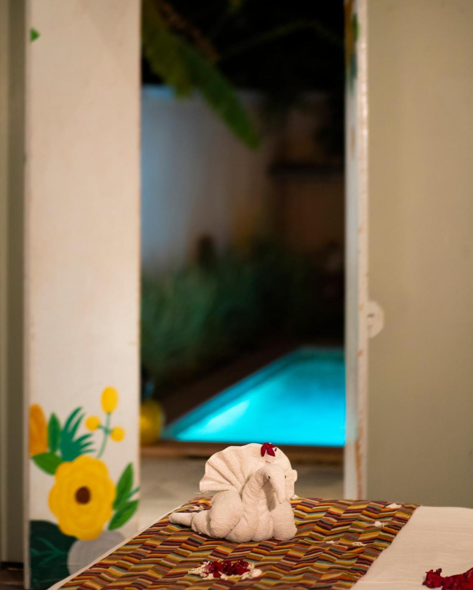 Parijat Private Pool Villa 1, 2 And 3 Bhk 우다이푸르 외부 사진